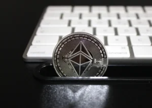 Binance và Coinbase đã bán tháo hàng triệu đô la Ethereum